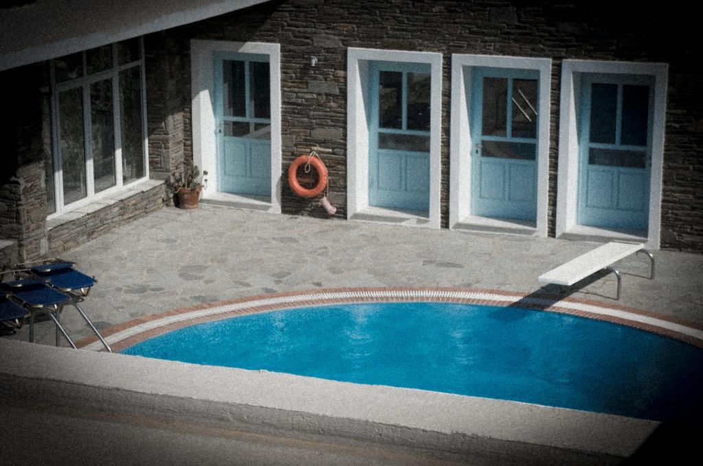Aiolos Hotel Ménites Eksteriør bilde