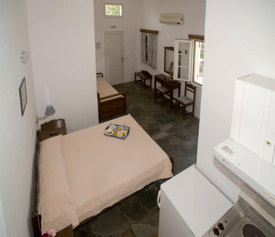 Aiolos Hotel Ménites Eksteriør bilde