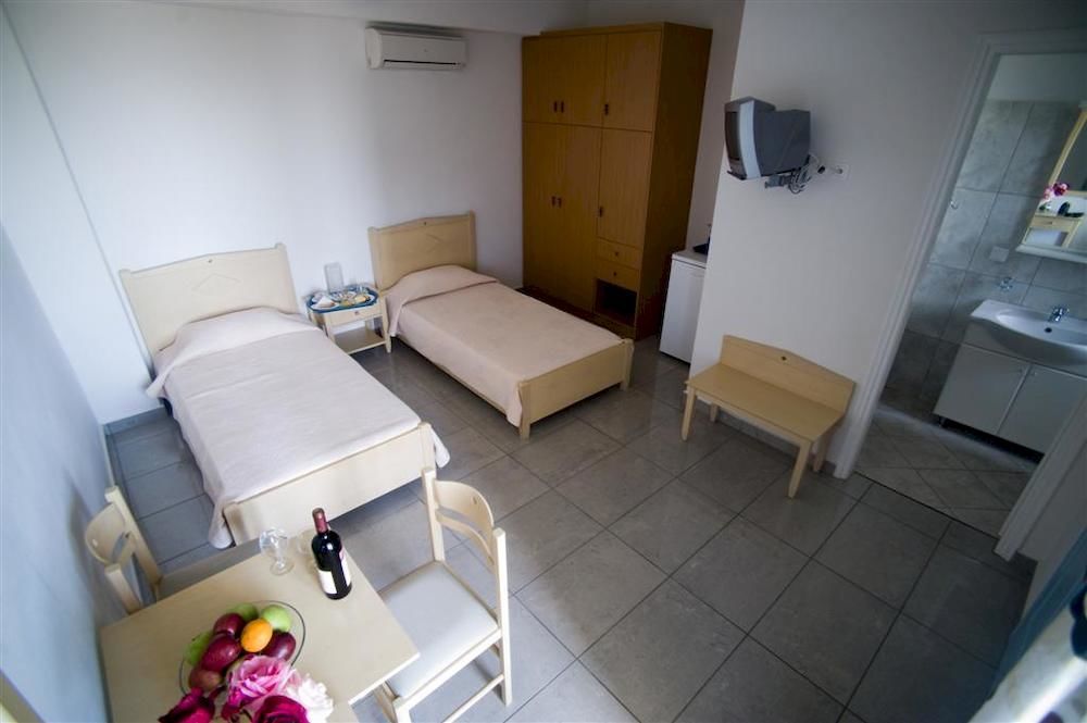 Aiolos Hotel Ménites Eksteriør bilde