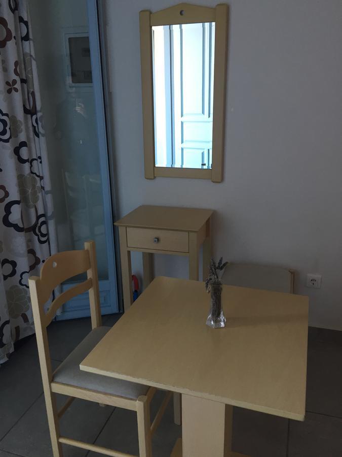 Aiolos Hotel Ménites Eksteriør bilde