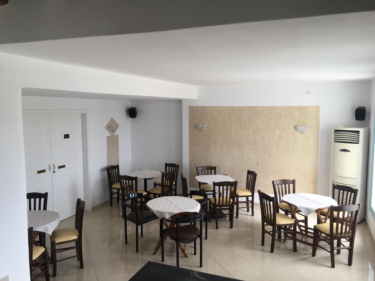 Aiolos Hotel Ménites Eksteriør bilde